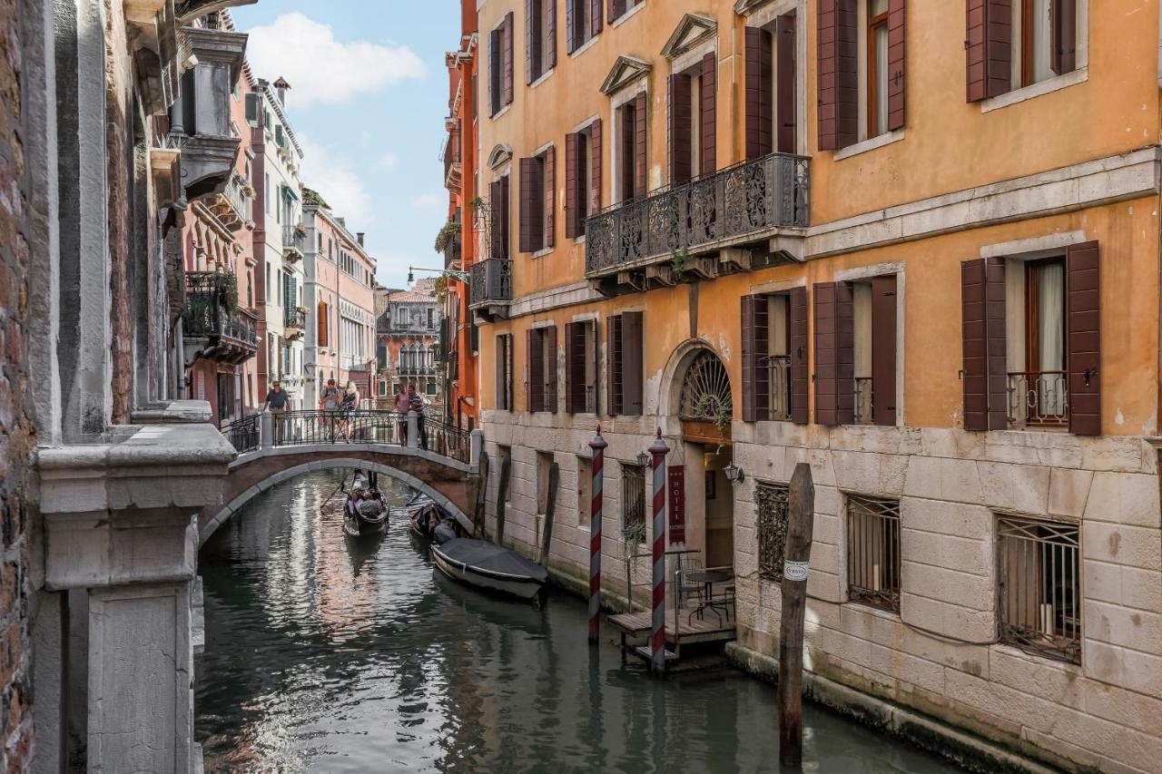 La Corte Dei Cuoridoro 2 Canal View Venice Exterior photo